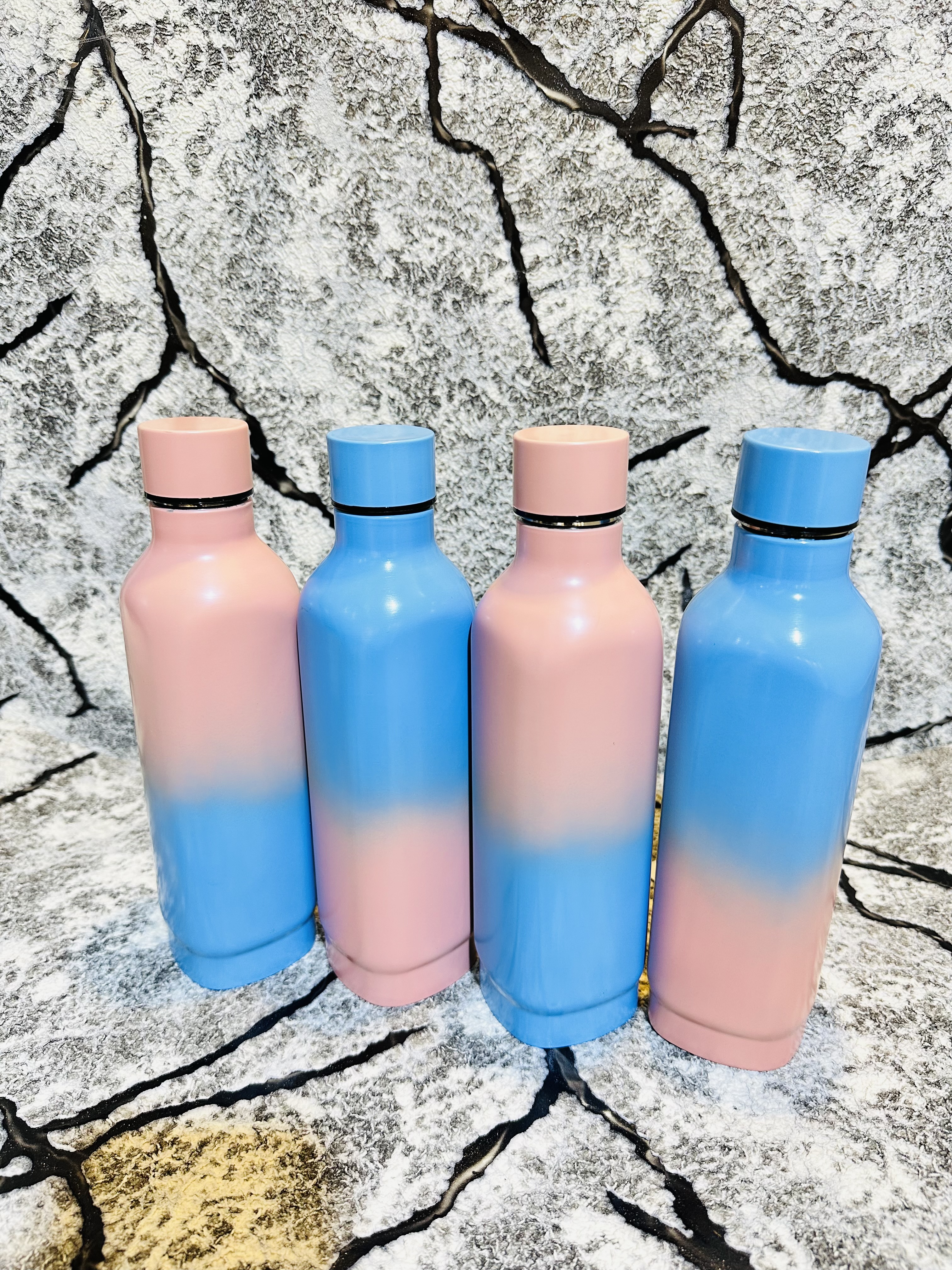Insulated ombré sports bottle 